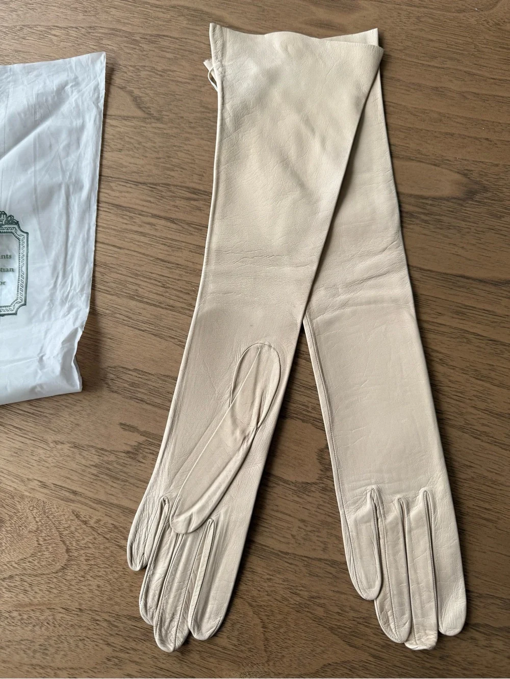 Christian Dior Boutique Vintage Beige Gloves